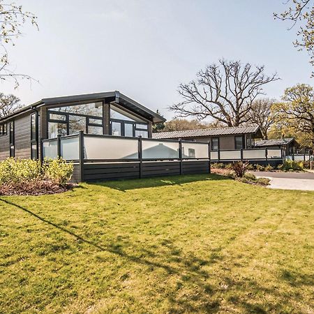 Woodside Coastal Retreat Hotel Fishbourne  Exterior foto